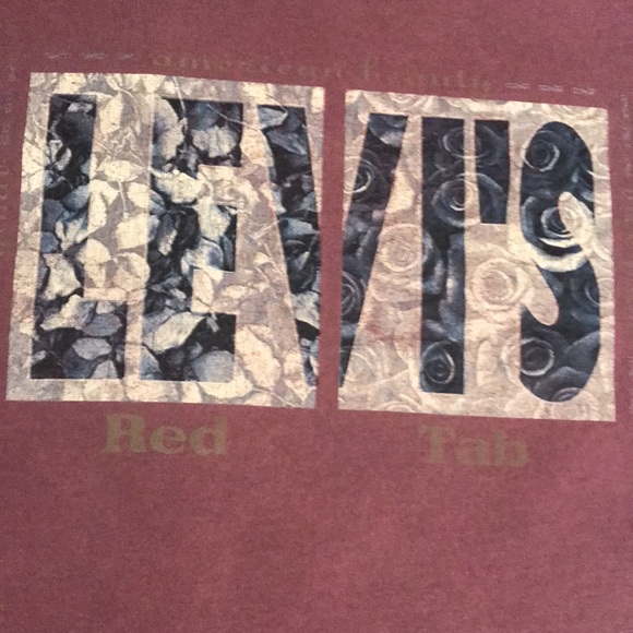 ❤️ Vintage red tab Levi’s short sleeve T-shirt. Size small/medium. Super cute! - Picture 2 of 6
